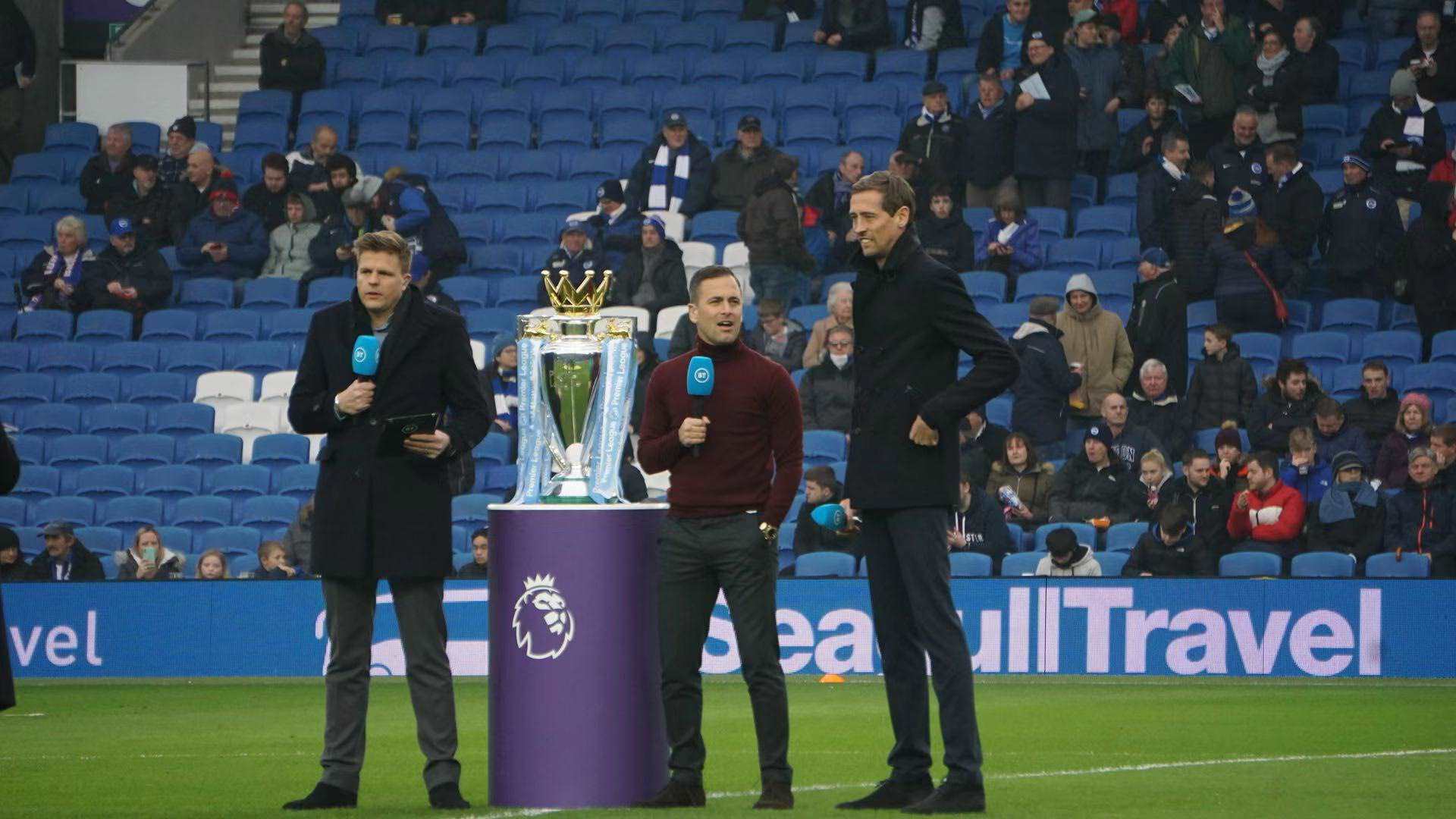 争和丰富的 争和丰富的